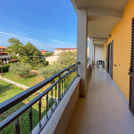 Apartments Malvina Ровінь Екстер'єр фото