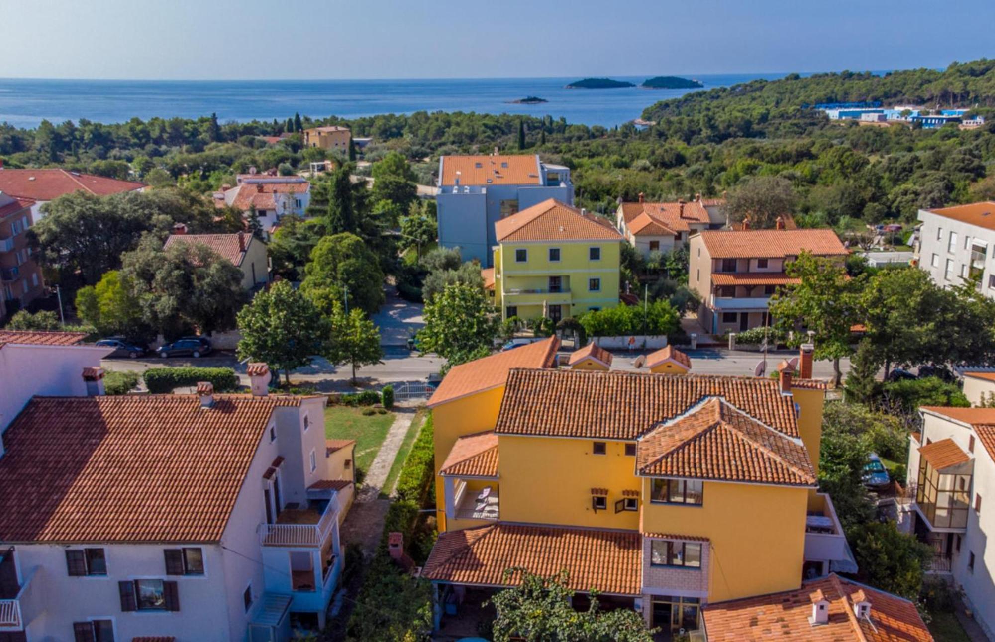 Apartments Malvina Ровінь Екстер'єр фото