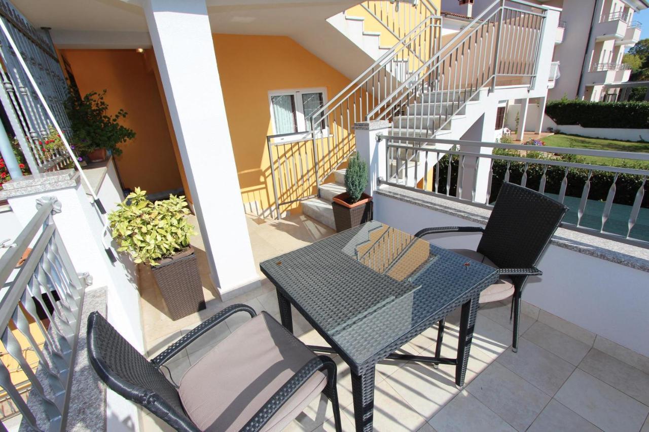 Apartments Malvina Ровінь Екстер'єр фото